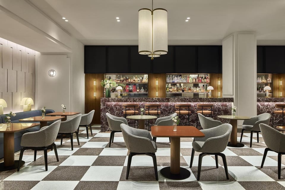Bar/lounge