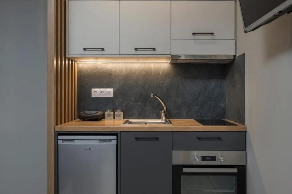 MIRMA CITY studio & apartment Hotel in Chania