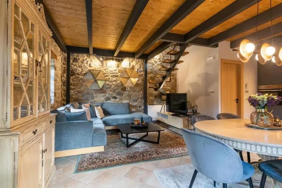 Villa mylos kalavrita Hotel in Peloponnese, Western Greece and the Ionian