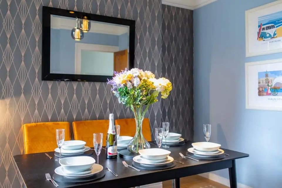Remarkable Luxurious Home at the Edge of City Hotel in Belfast