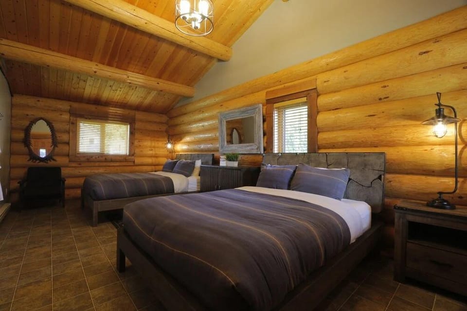 Sointula Lodge Hotel in Vancouver Island