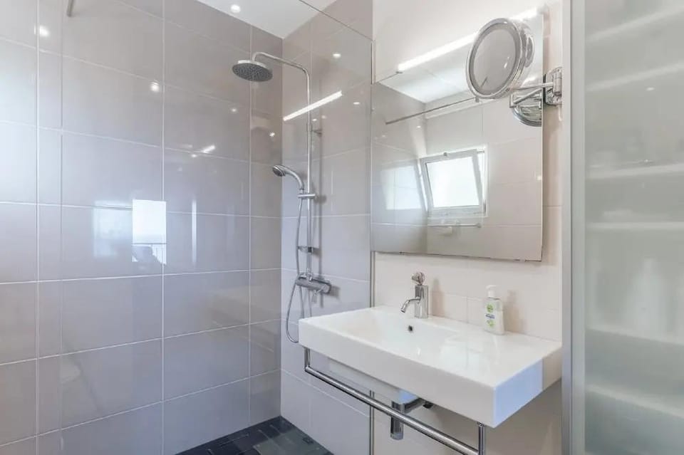 Stunning Apartment with sea view Hotel in Caniço