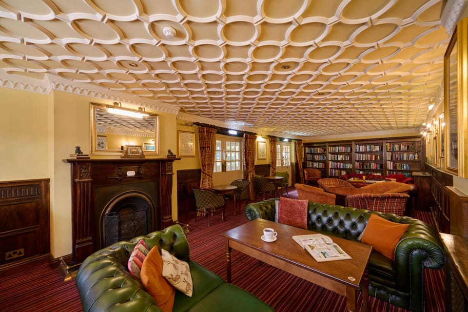 Atherstone Red Lion Hotel Hotel in North Warwickshire District