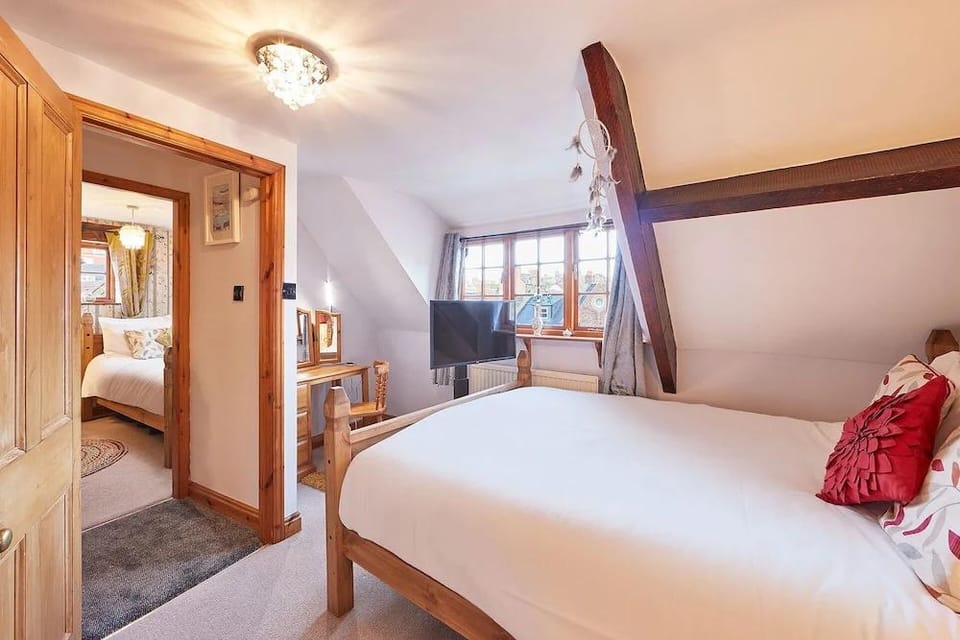 Host Stay Oldcorn Cottage Hotel in Whitby