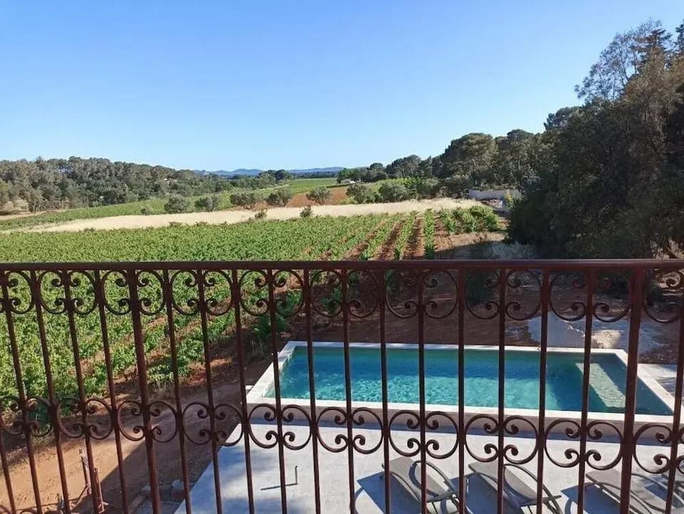 Sous Les Pins Hotel in La Londe-les-Maures