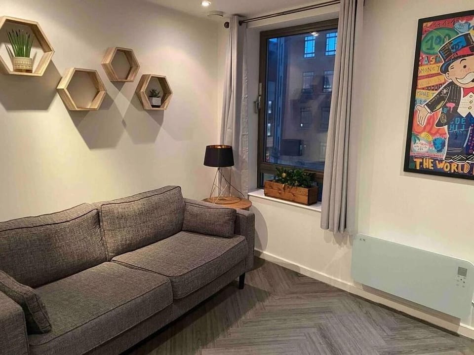 1 Bed Flat - Sleeps 2 - Wifi Hotel in Leeds