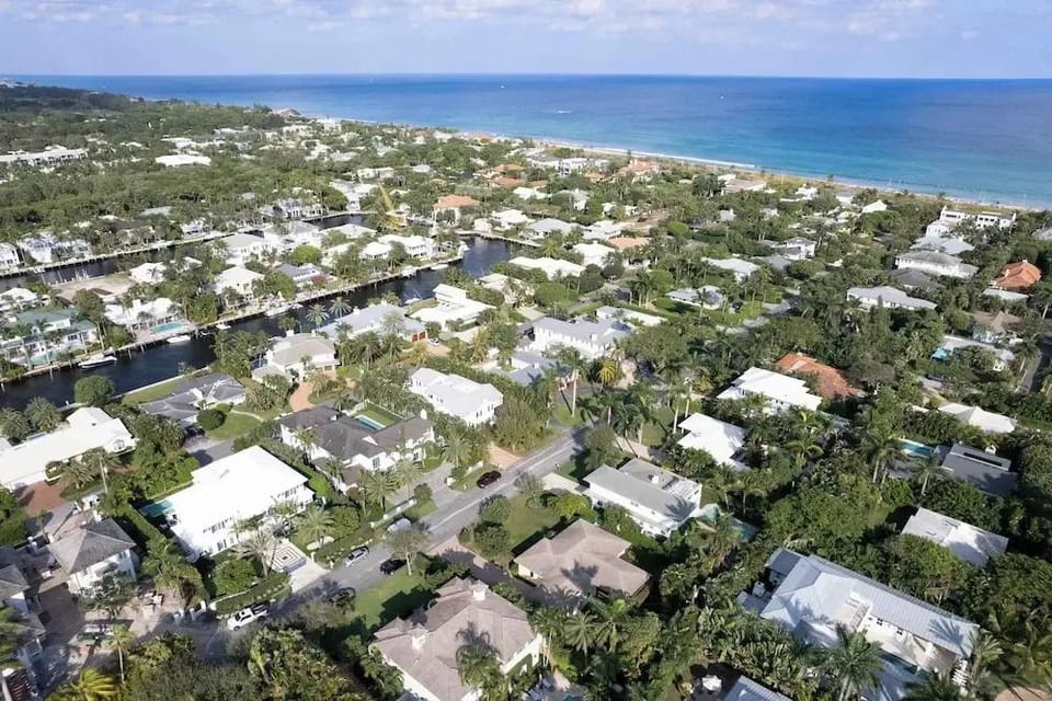 Sun, Shells and Seaspray w/ Lanai Hotel in Delray Beach