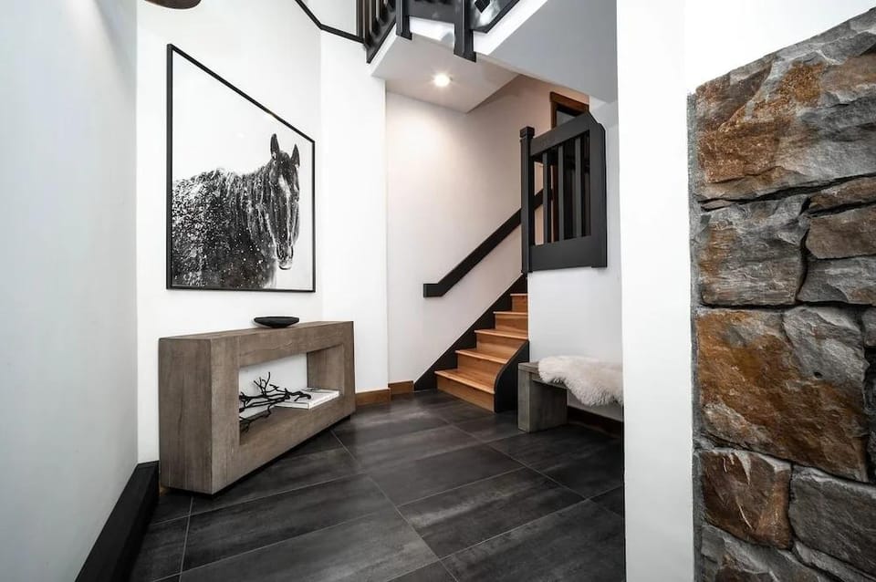 Winterleaf 4 Bedroom Home by RedAwning Hotel in Mountain Village