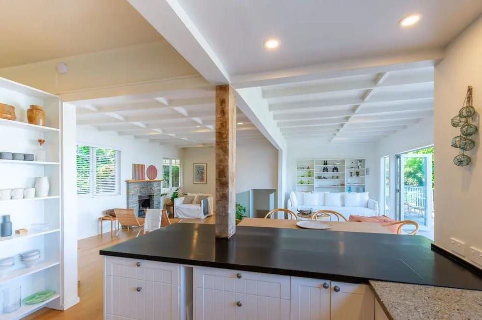 Koi Waiheke with private beach access Hotel in Auckland Region