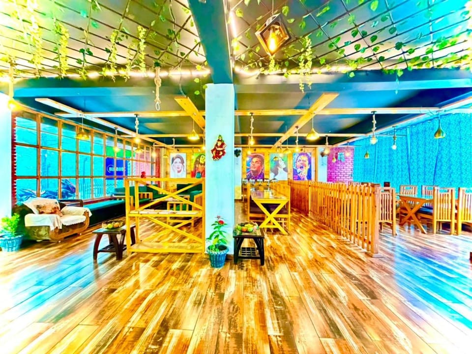 Pine View Luxury Resort Hotel in Uttarakhand