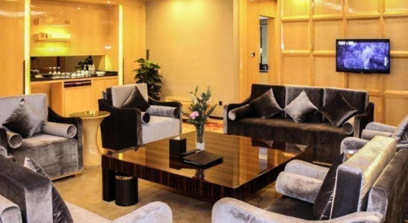 Golden Phoenix International Hotel Hotel in Guangdong