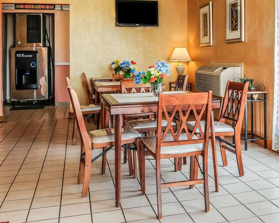 Econo Lodge Tucumcari Route 66 Hotel in Tucumcari
