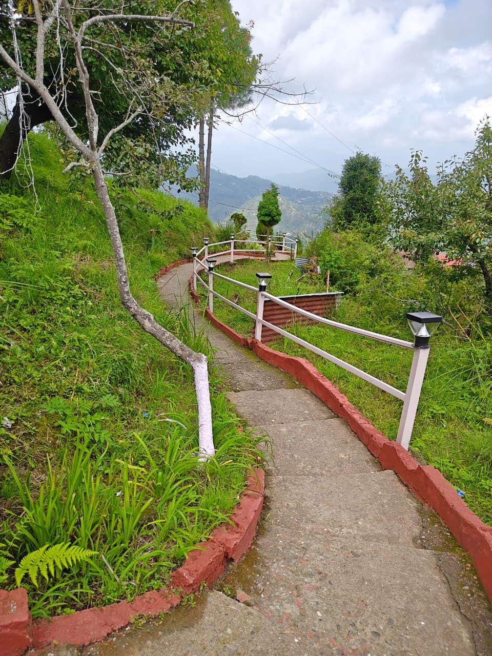 Wincliff Orchard Resort Hotel in Uttarakhand