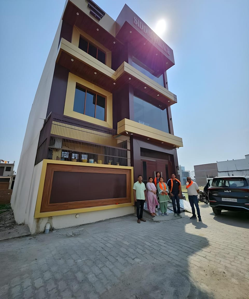 Hotel Siddhi Palace Ayodhya Hotel in Uttar Pradesh