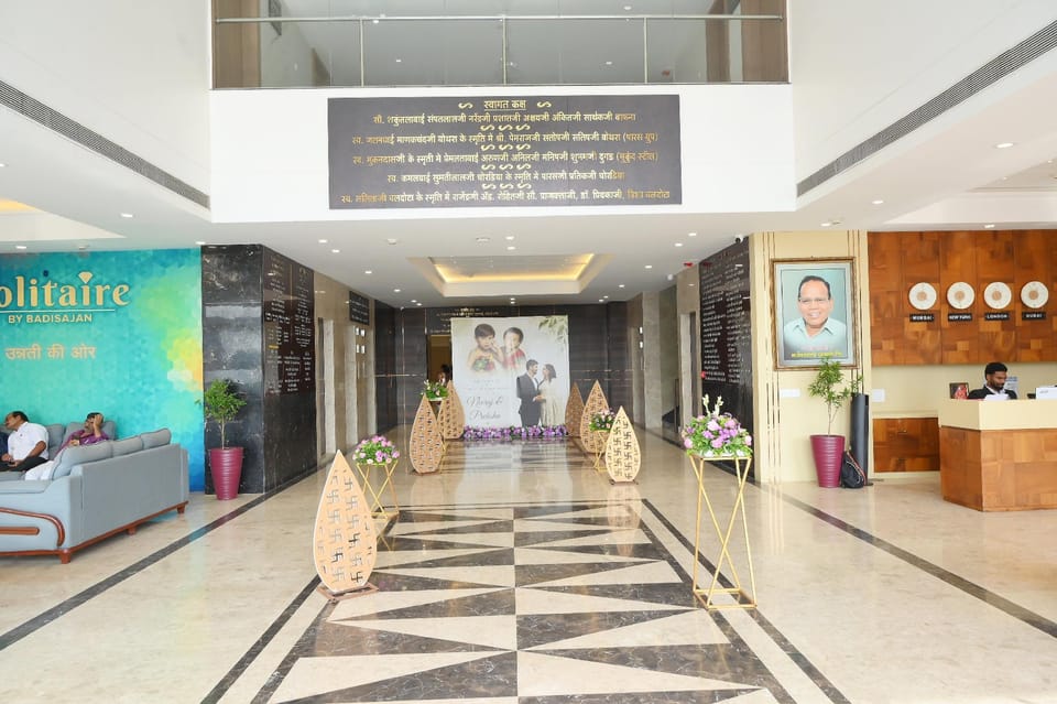 Solitaire By Badisajan  Hotel in Maharashtra