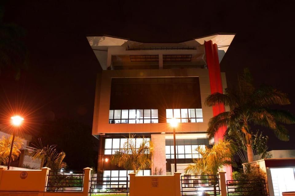 the williams Heights Apartment hotel in Accra