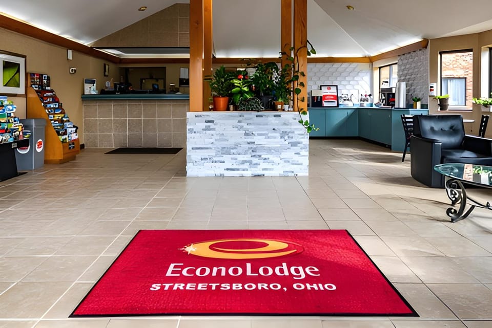 Econo Lodge Cleveland Southeast - Kent Hotel in Ohio
