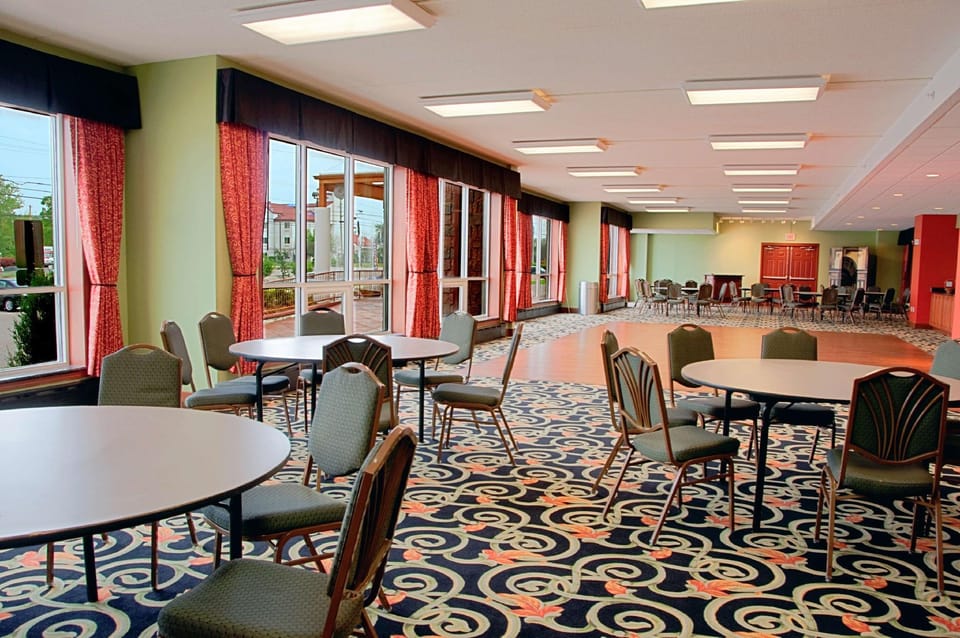 Best Western Plus Sandusky Hotel & Suites Hotel in Lake Erie