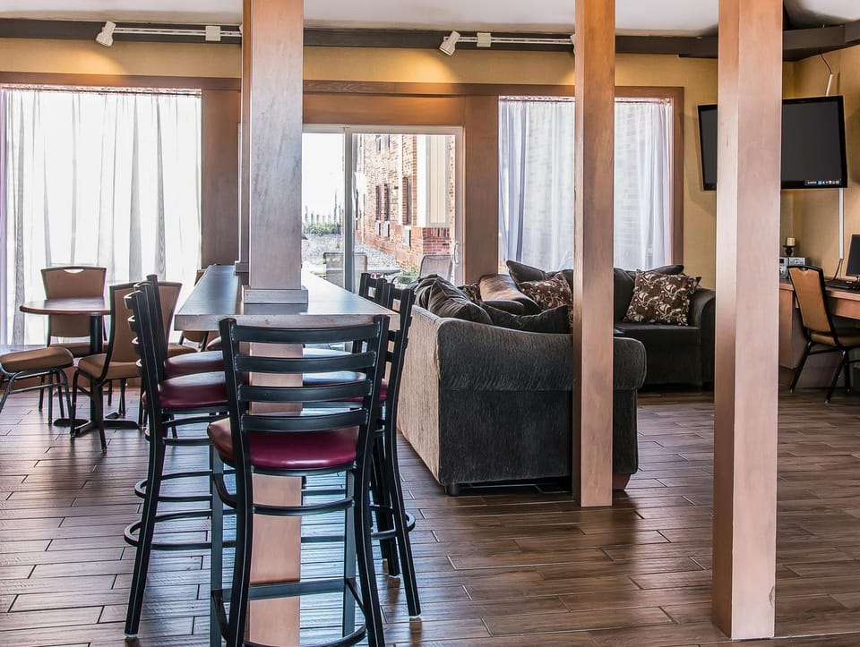 Quality Inn Alexis Rd Hotel in Toledo