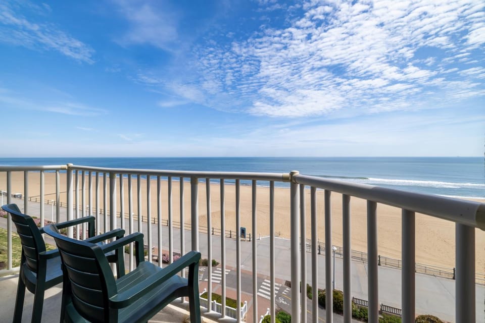 Holiday Inn & Suites Virginia Beach - North Beach By IHG Hotel in Virginia Beach