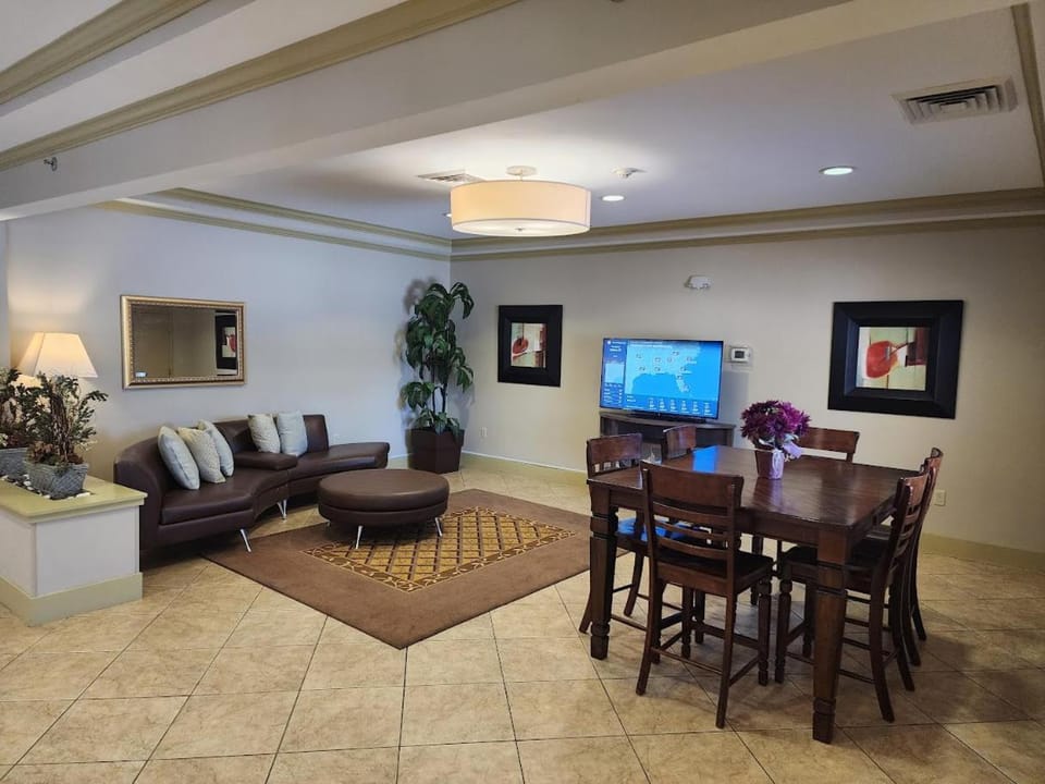 Candlewood Suites Springfield By IHG Hotel in Springfield