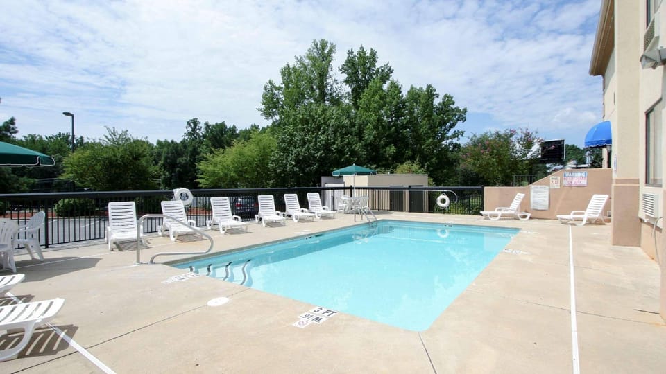 Country Inn & Suites by Radisson, Shelby, NC Hotel in Shelby