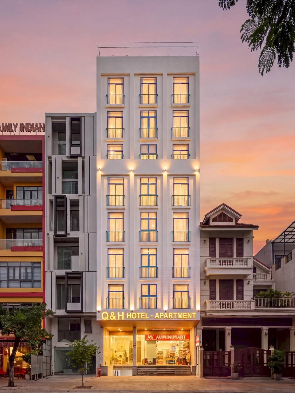 Q & H Hotel - Apartment Hotel in Da Nang