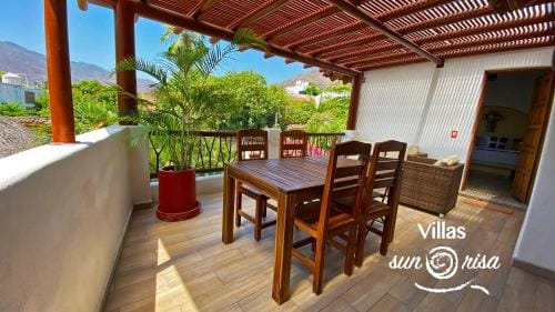 Villas Sunrisa Hotel in Zihuatanejo