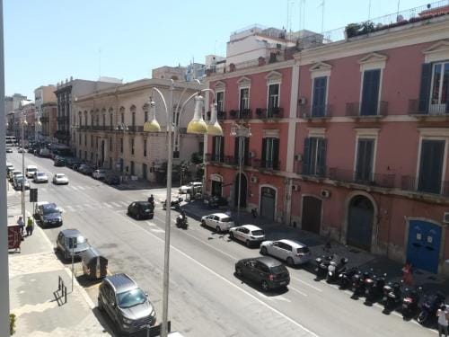 Emanuele Guest House Hotel in Bari