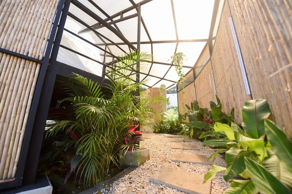 ALMA Glamping Hotel in San Jose