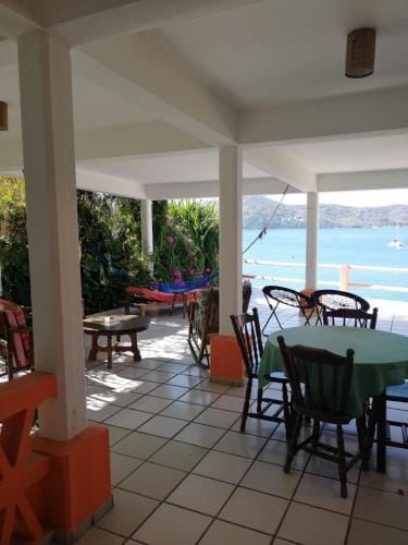 Bungalows pacificos Hotel in Zihuatanejo