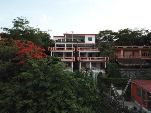 Bungalows pacificos Hotel in Zihuatanejo