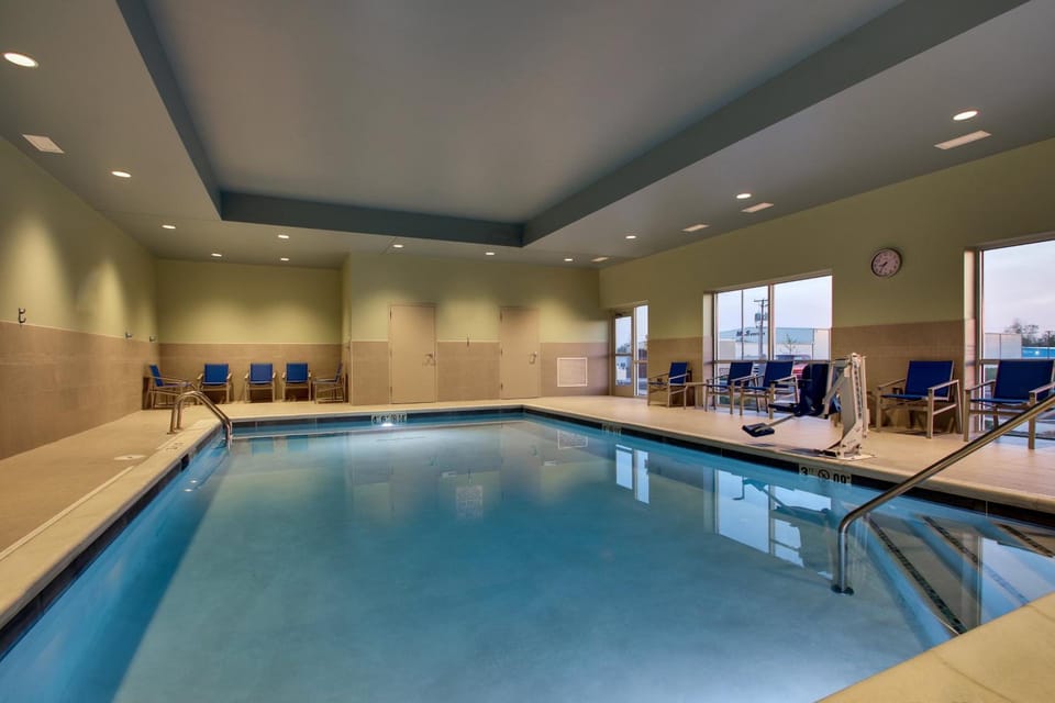 Holiday Inn Express & Suites Troy By IHG Hotel in Ohio
