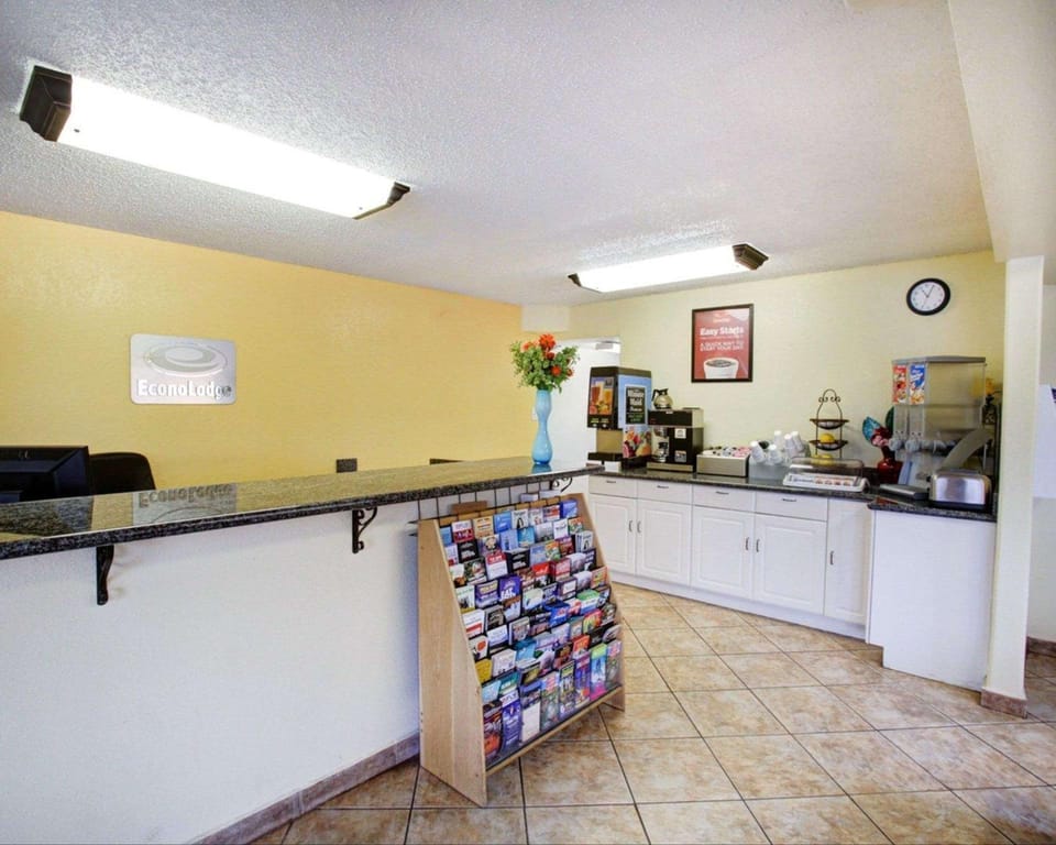 Econo Lodge San Marcos University Area Hotel in San Marcos