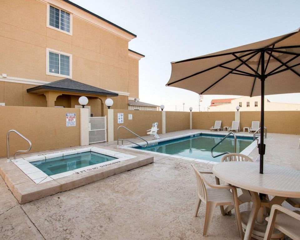 Comfort Suites San Angelo near University Hotel in San Angelo