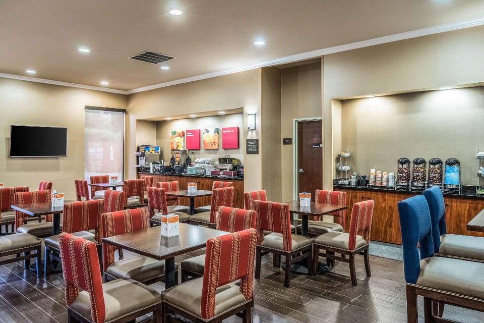Comfort Suites Near Texas State University Hotel in San Marcos