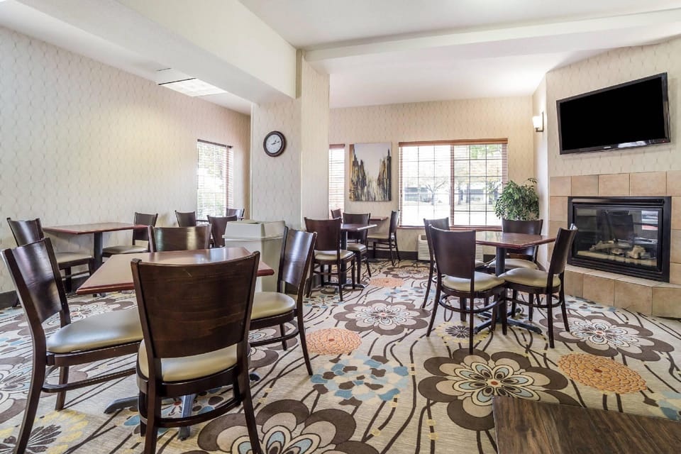 Comfort Suites Salt Lake City Airport Hotel in Salt Lake City