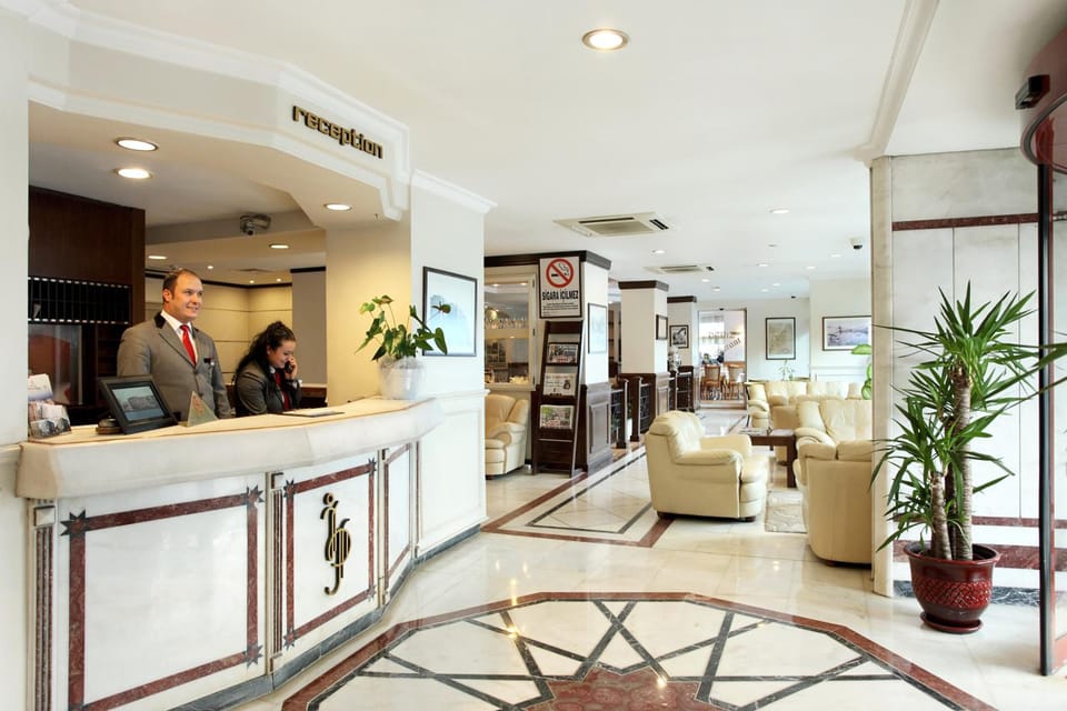 Izmir Palas Hotel Hotel in Izmir