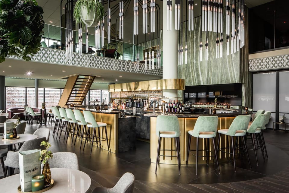 Bar/lounge