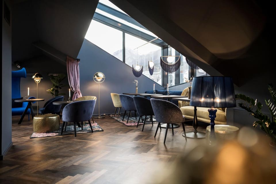 Bar/lounge