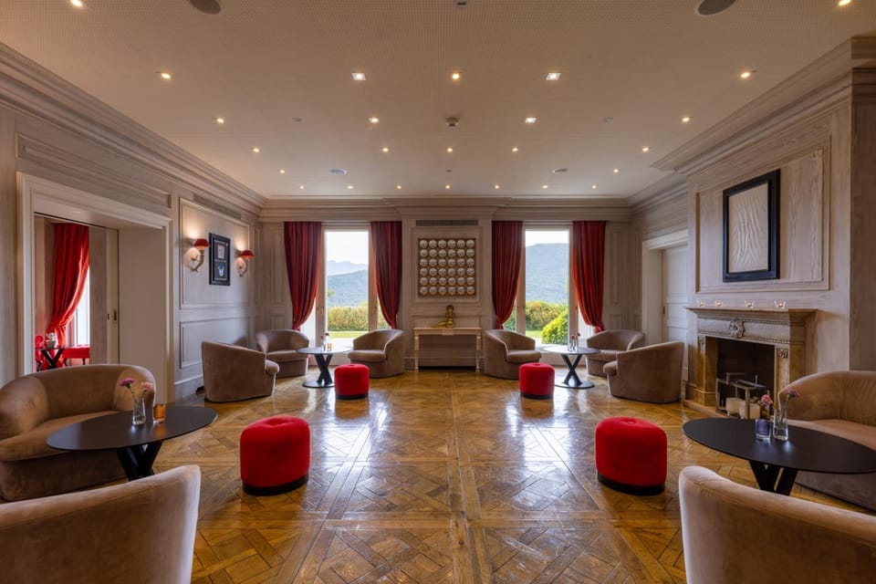 Bar/lounge