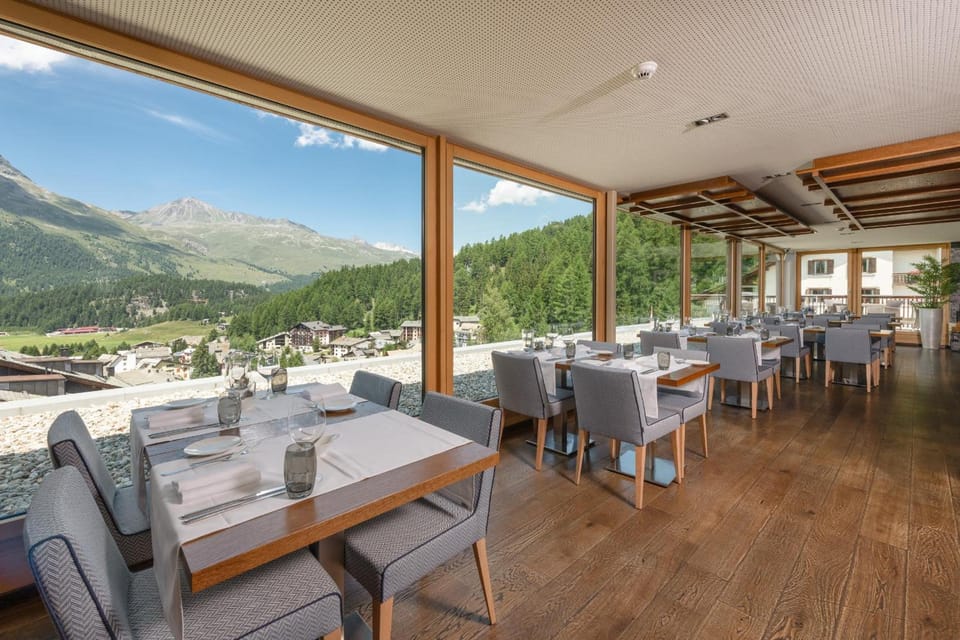 Nira Alpina Hotel in Samedan