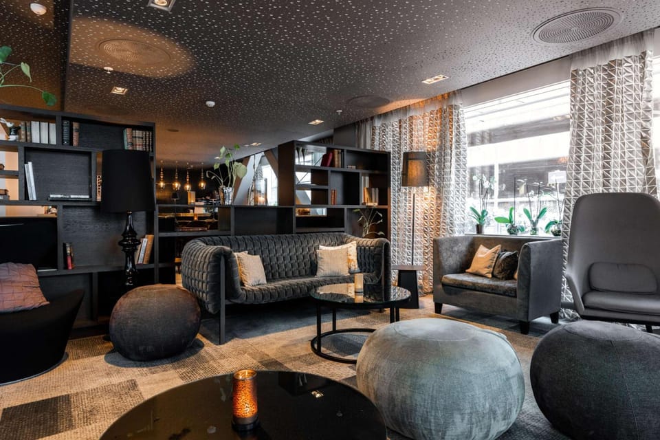 Bar/lounge