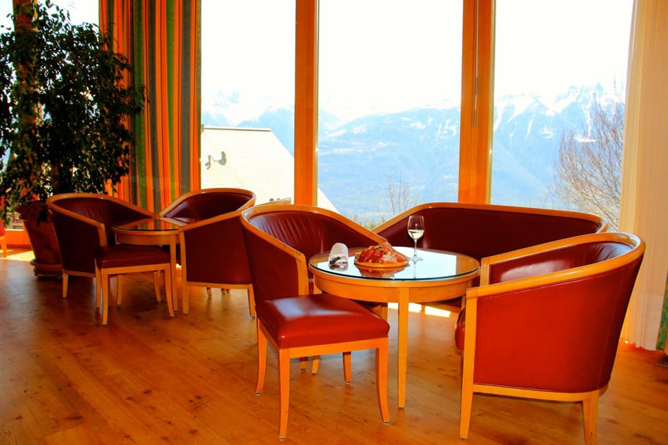 Hotel des Bains d'Ovronnaz Hotel in Canton of Vaud