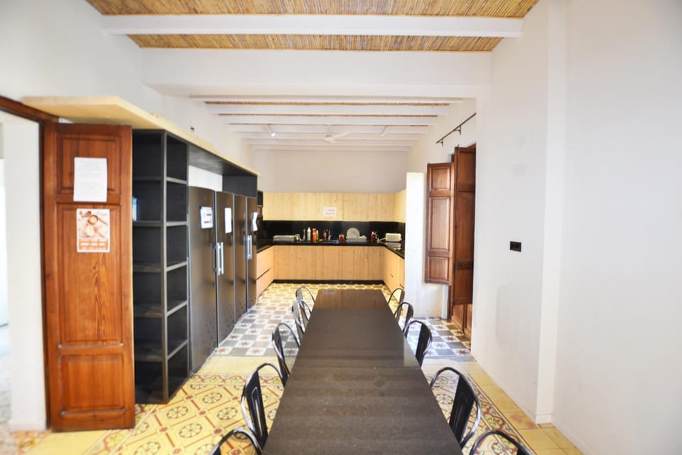 Hostel Fleming - Albergue Juvenil Hostel in Palma