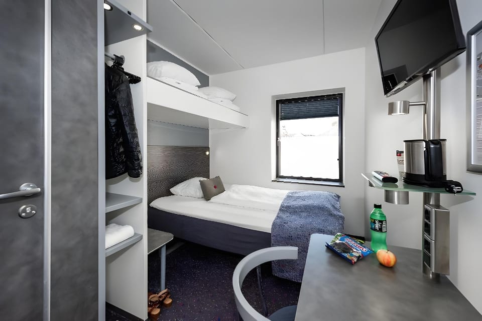 Guestroom