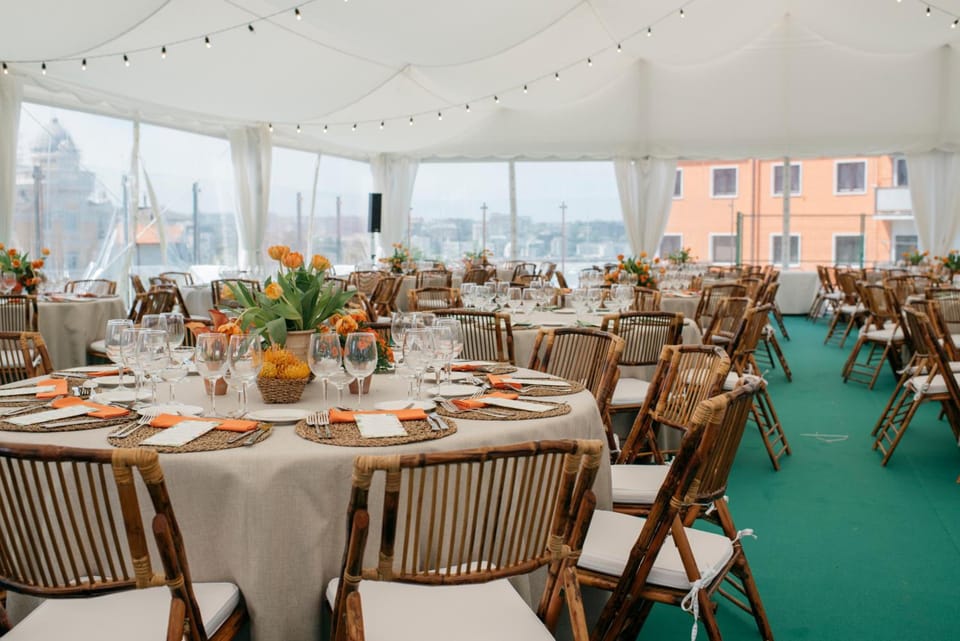 Banquet hall