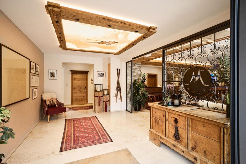 Hotel Garni Mossmer Hotel in Saint Anton am Arlberg