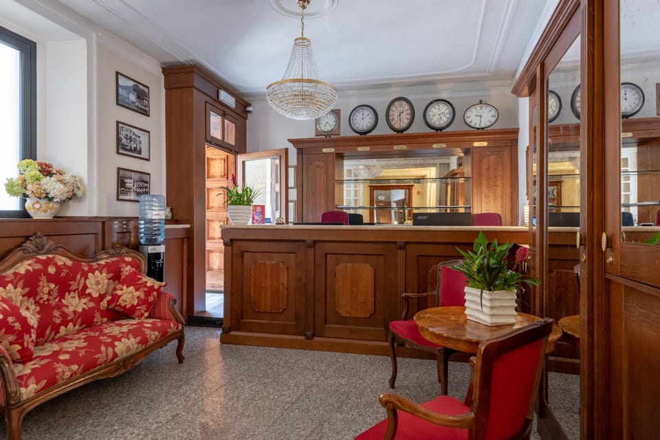 Hotel Garni Corona Hotel in Menaggio