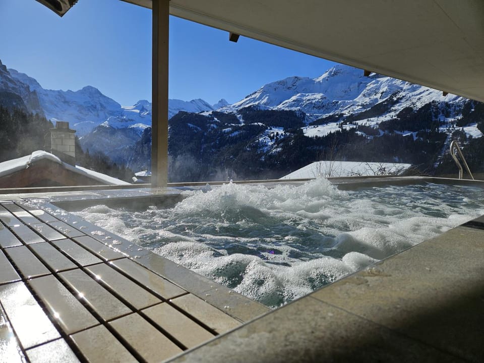 Hotel Maya Caprice Hotel in Lauterbrunnen